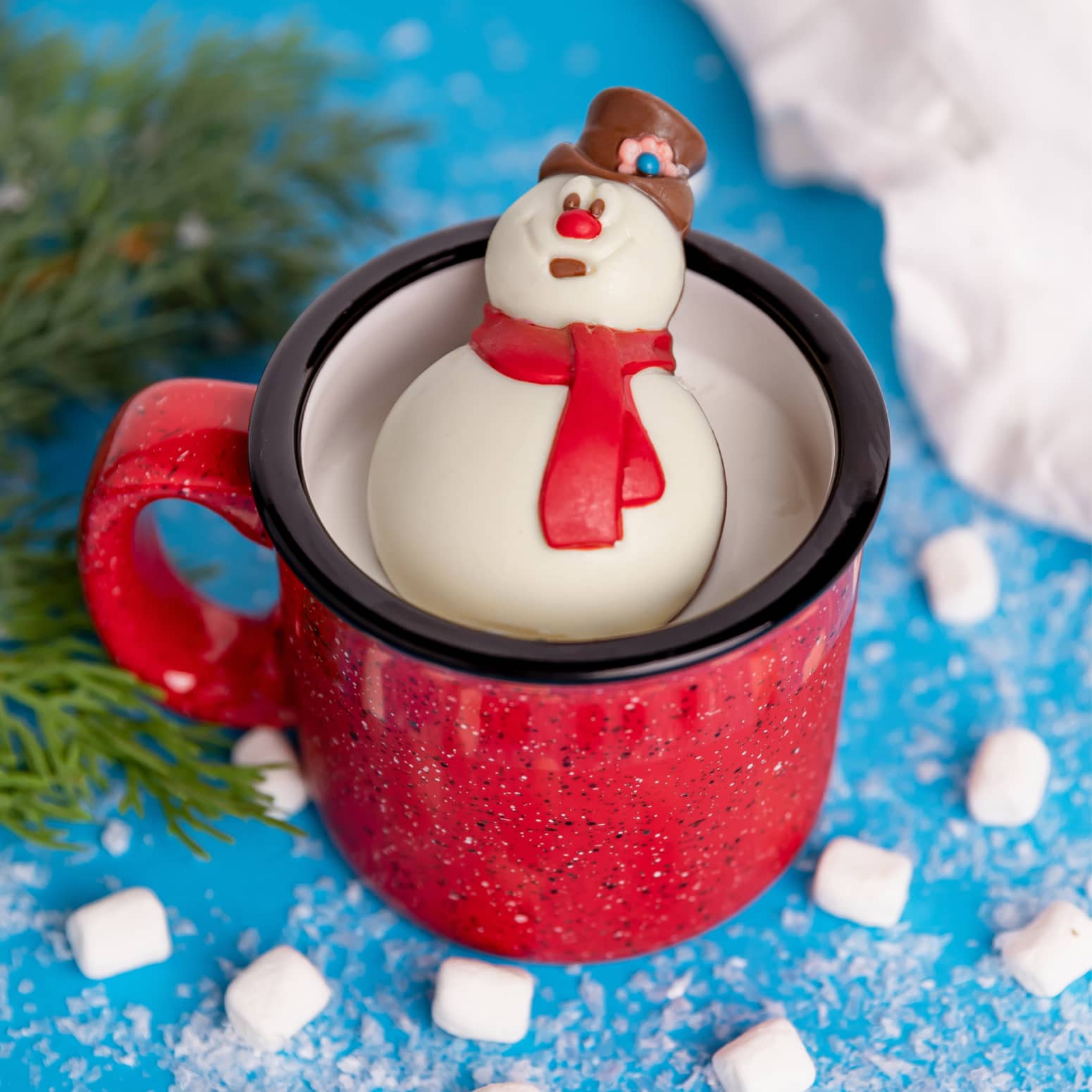 FROSTY THE SNOWMAN HOT CHOCOLATE MELT - Sweet Thrills