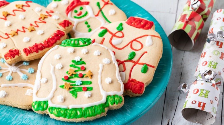 X - MAS UGLY SWEATER COOKIE DECORATING KIT (8 COOKIES) - Sweet Thrills